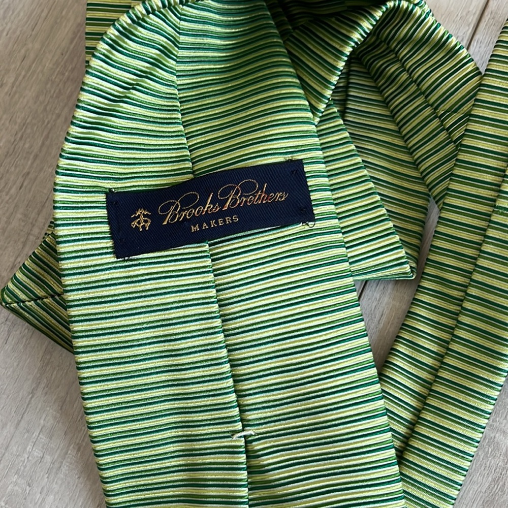 NWT brooks brothers silk tie - Picture 3 of 5